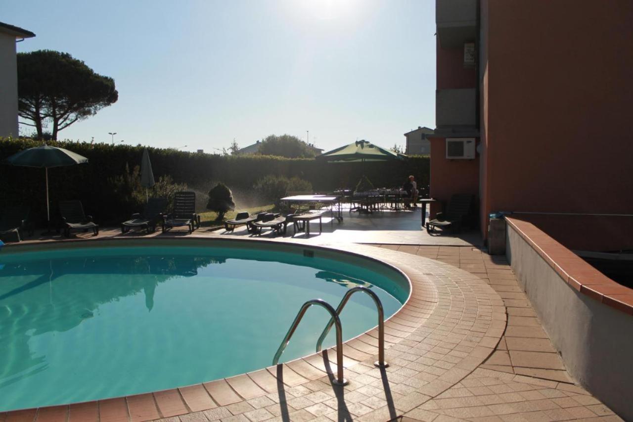 Giada Palace Apartments & Pool - Giada Palace Group Лукка Экстерьер фото